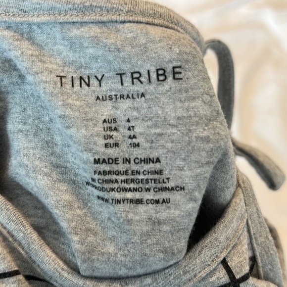 Tiny Tribe Australia Romper - Picture 3 of 3